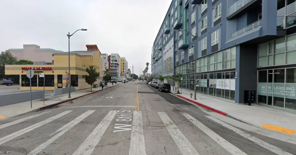 Koreatown's 8th Street Spur Could Become 15,000-Square-Foot Parklet