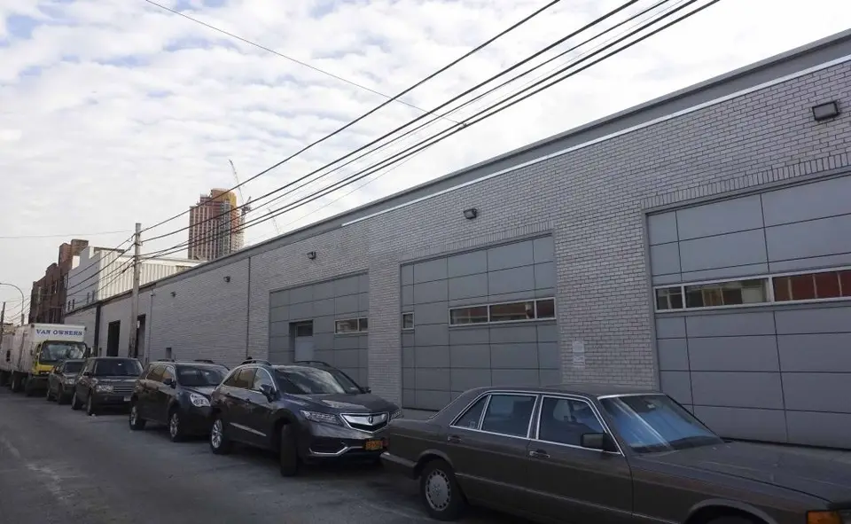 Ground Lease REIT Acquires Long Island City Waterfront Warehouse for $95 Million
