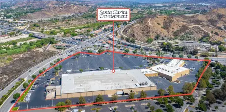 Avant Real Estate Acquires Santa Clarita Retail Center for $27.5 Million, Plans Renovation