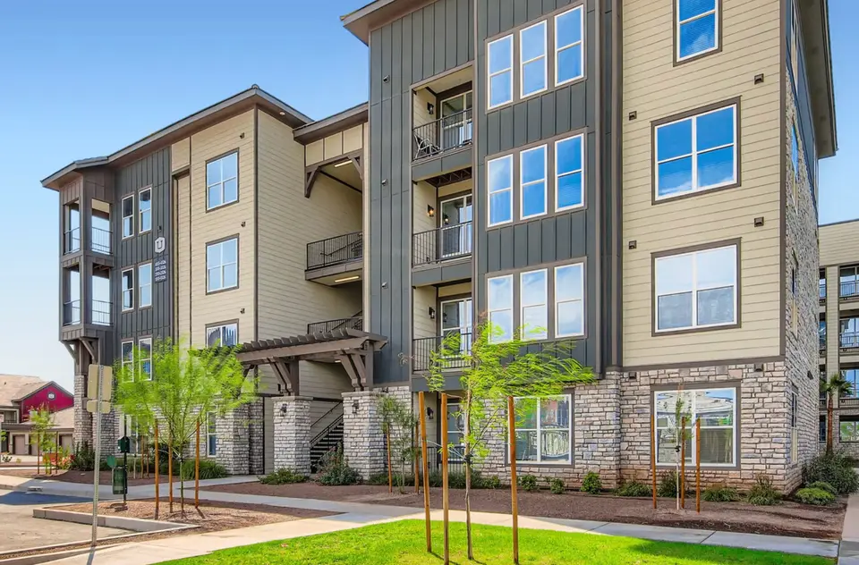 Garrett at EverRange Breaks Ground on 275-Unit Apartment Community in Jacksonville