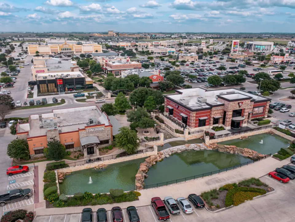 New Braunfels Mixed-Use Development Expands Retail Offerings