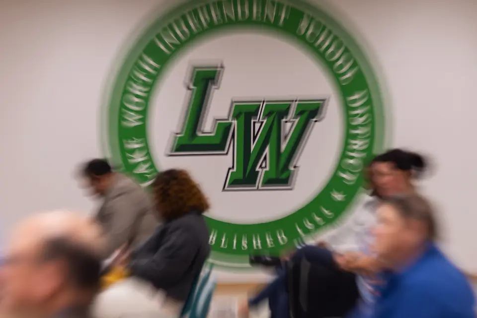Lake Worth ISD Maintains Property Tax Rate Amidst Declining Home Valuations