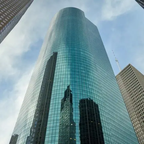 Houston's Wells Fargo Plaza, Third-Tallest Texas Skyscraper, Listed for Sale