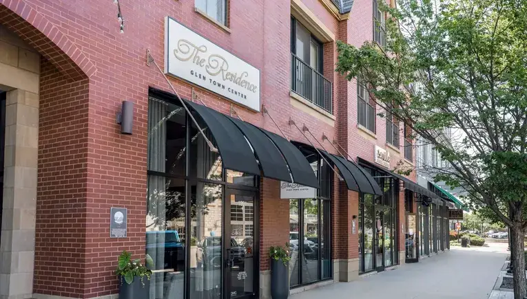 Daniel Management Group Promotes Lauren Evett to VP of Property Management